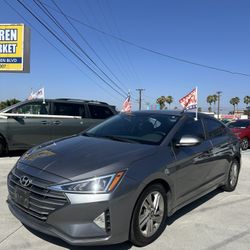 2019 Hyundai ELANTRA