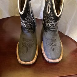 Black Stone Youth 10.5 Cowboy Boots Used