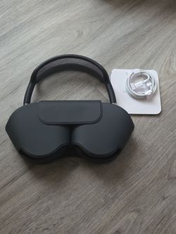 Apple AirPods Max Headphones midnight color new