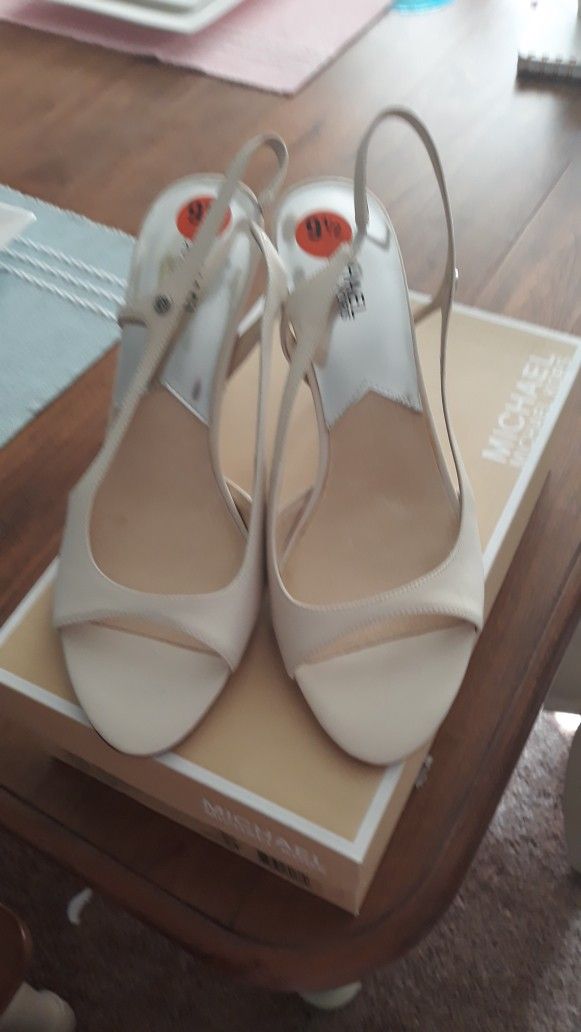 Micheal Kors Bone Color Beautiful