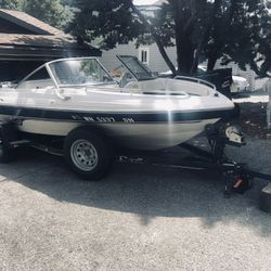 Reinell 170 17 Ft. Boat