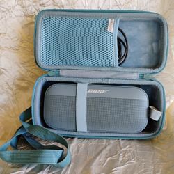 Bose Portable Bluetooth Speaker, Soundlink Flex, With Case 