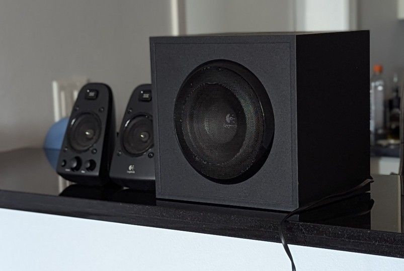 THX Speakers And Subwoofer