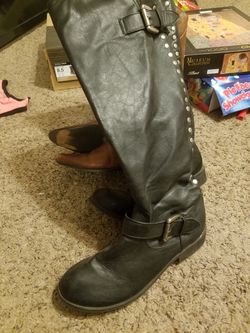 Women's boots 2 pair, black and brown