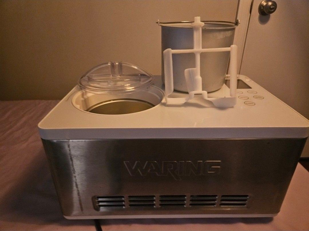 π¨ Waring Commercial Compressor Ice Cream Maker β Built-In Freezer β $299