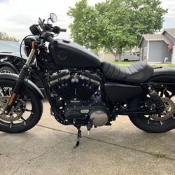 2022 Harley Iron 883