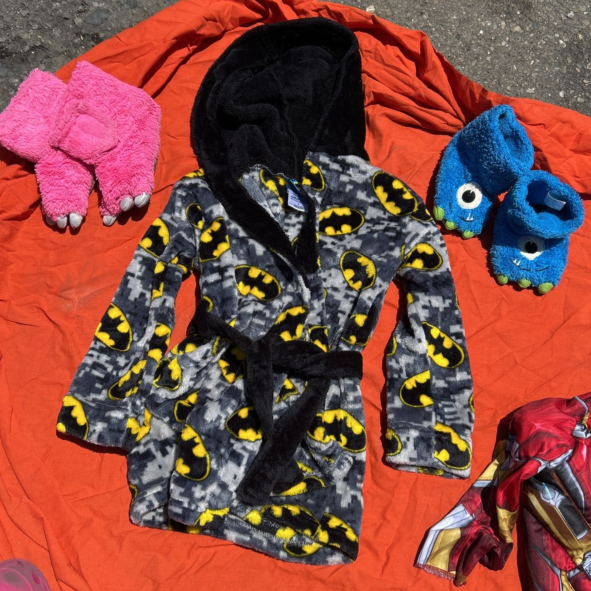 Kids Batman Bathrobe & Slippers