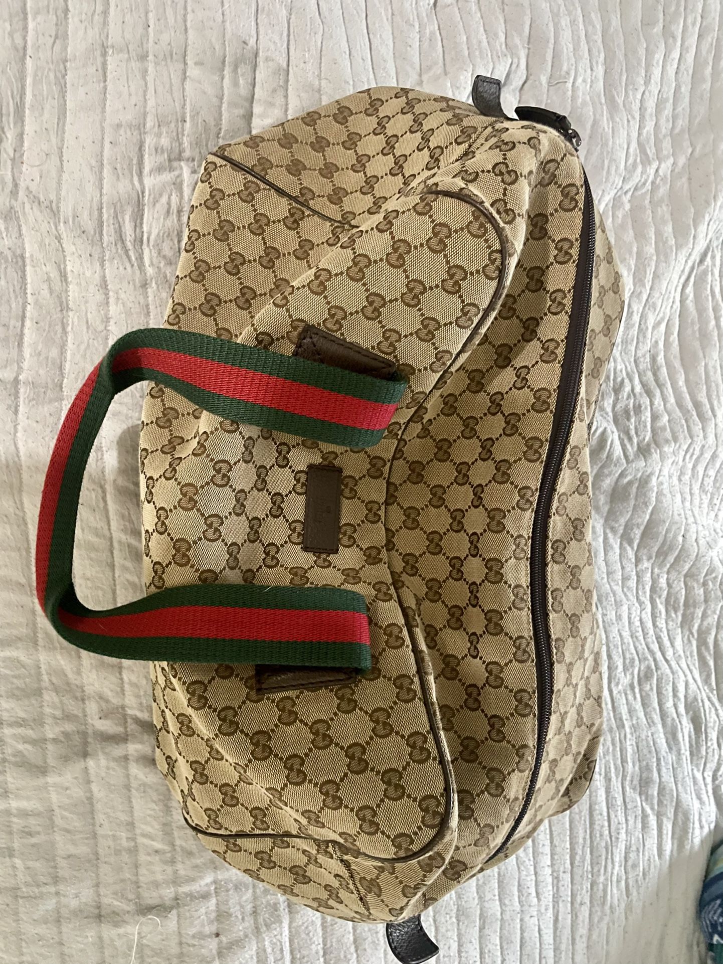 Authentic Louis Vuitton Box And Bag for Sale in Miami, FL - OfferUp