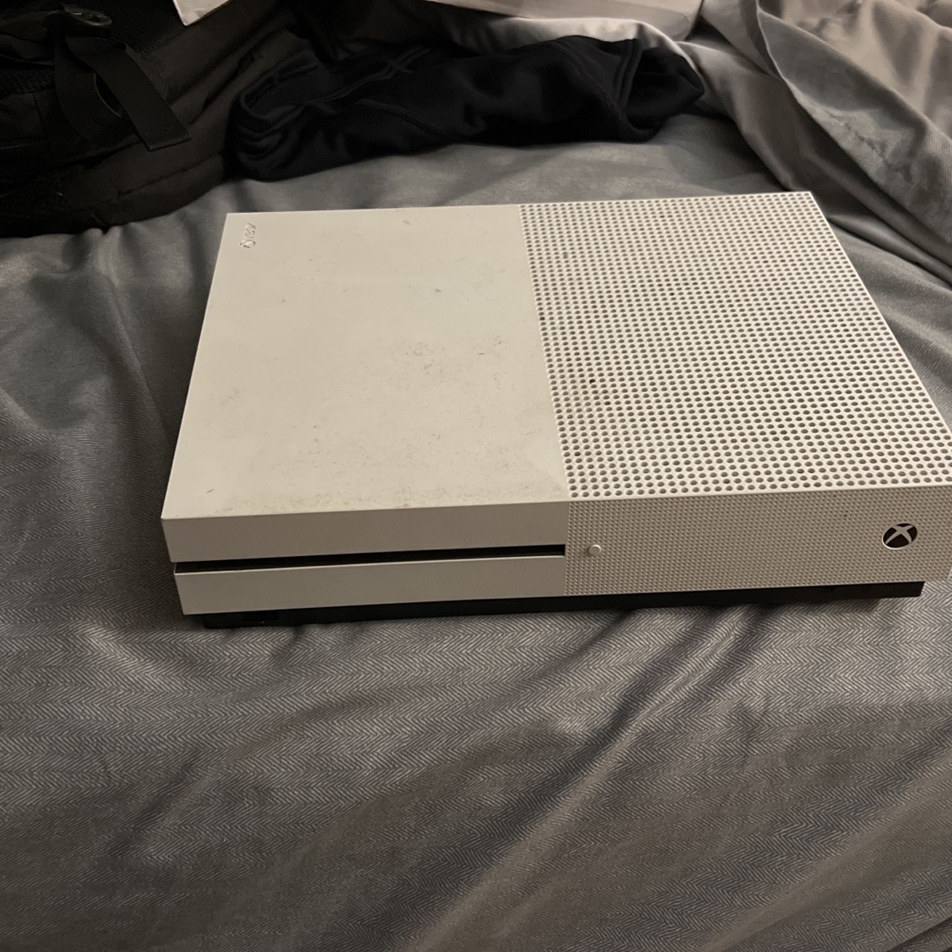 Xbox One S