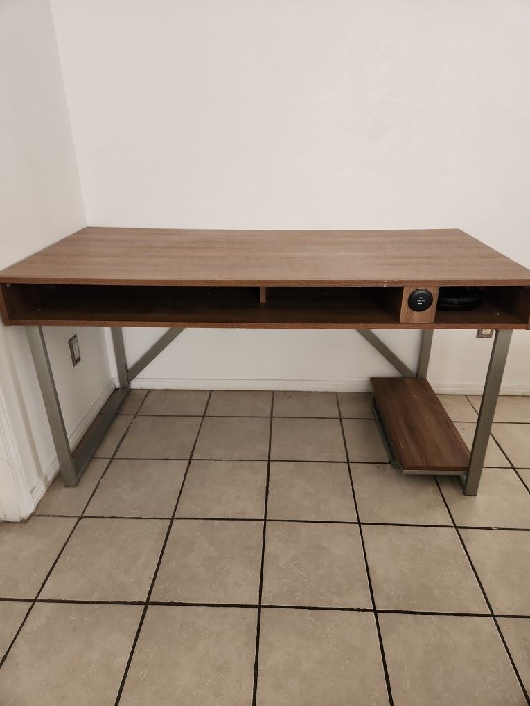 Computer Desk