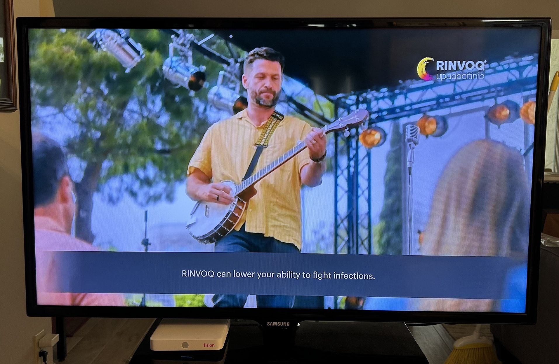 42 inch Samsung television with remote
