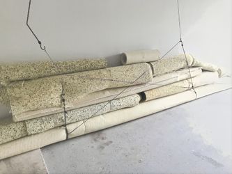 Large Beige Carpet Remnant + Padding 17.9’ x 16.3’ 290 Sq Ft Used, Very Clean