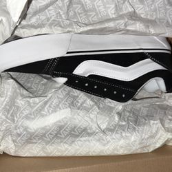 Vans Knu Schools