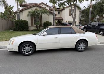 2009 Cadillac DTS Performance - $5,900 (Oceanside)