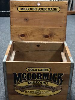 McCormick's Whiskey Crate for Sale in Las Vegas, NV - OfferUp