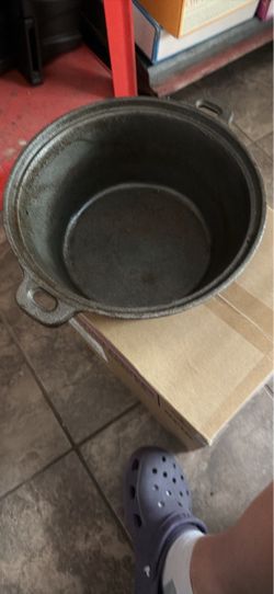 Steel pot