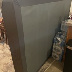 Free Full Size Platform For Mattress And Metal Bed Frame. Mattress Not Included! Need Gone ASAP 