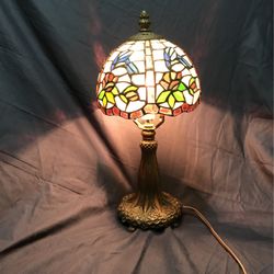 Tiffany Style Aroma 4 Footed Lamp “hummingbird “
