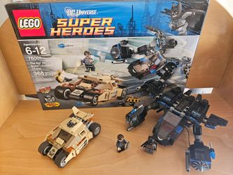 LEGO DC Comics Super Heroes: The Bat Vs. Bane: Tumbler Chase (76001)
