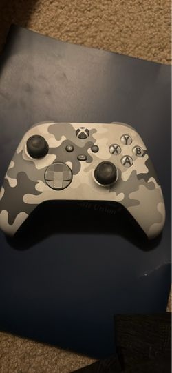 Xbox one series X controller, white/grey camo.