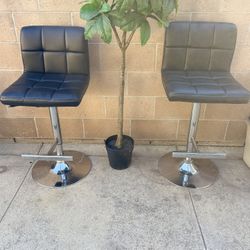 Height Adjustable Bar Stools 