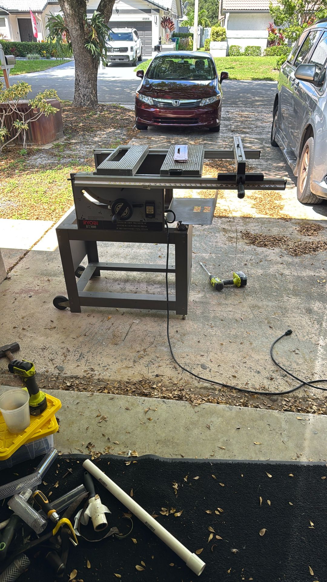 RYOBI BT 3000 Saw