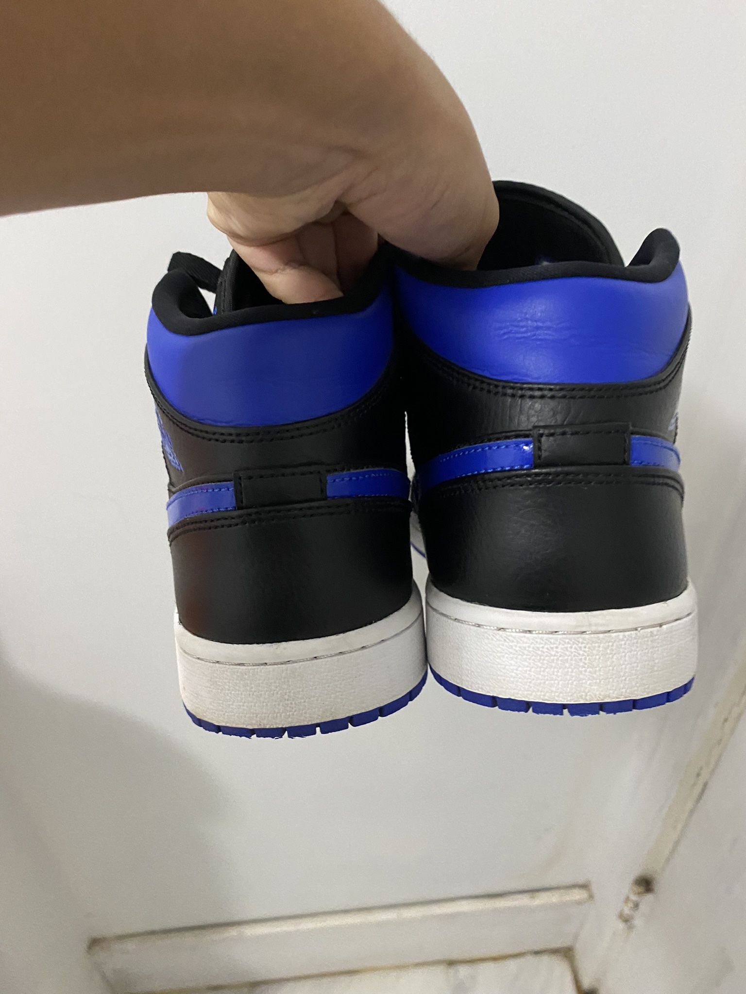 Jordan 1 Mid Black/blue