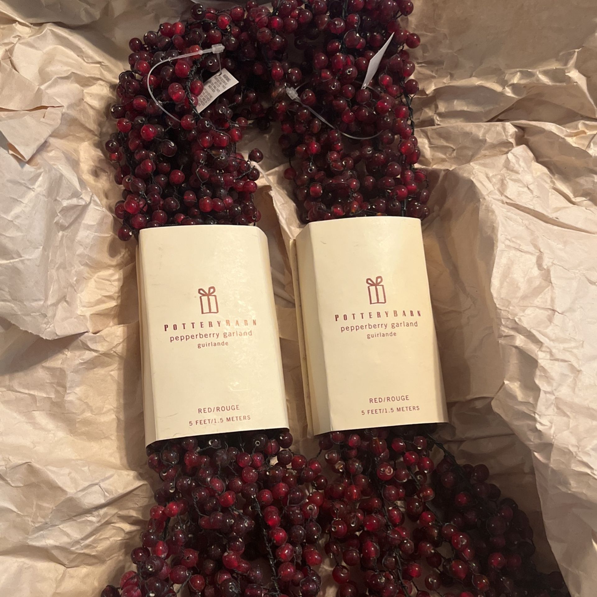 NWT Pottery Barn Pepperberry Garland
