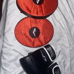 Martial Arts Gloves With Mits Thumb Comes Out 