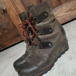 Sorel Joan of Arctic Mid Wedge Grill Black Boots Distressed Leather Wm Size US 9