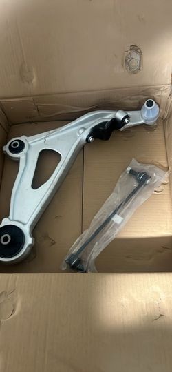 Control Arm /Sway Bar (passenger side) Nissan Path finder 2013-2019