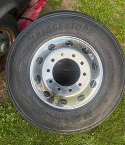 Bridgestone STEER R213 295/75r22.5