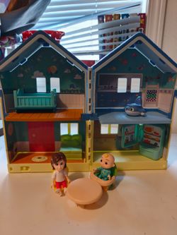 CoComelon Family House Playset with Figures
