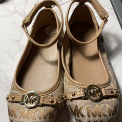 MK Michael Kors Kids Size 12 (4-6 Yr Old)