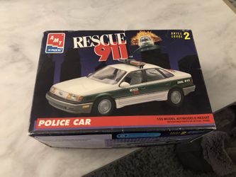 1993 AMT Rescue 911 Ford Taurus Car Model Kit 1/25