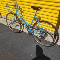 Vintage Schwinn bike 