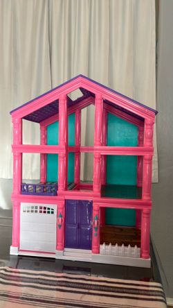 Dollhouse