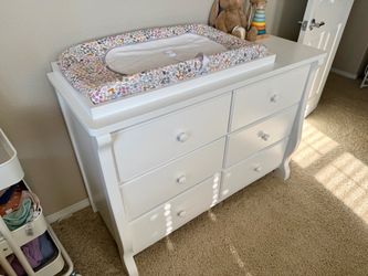 Dresser with Changing Table