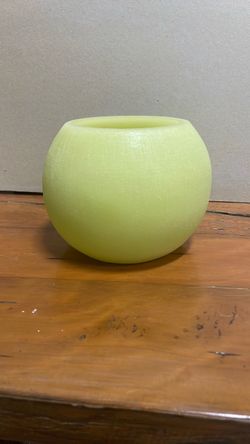 Light Green Round Ball Candle