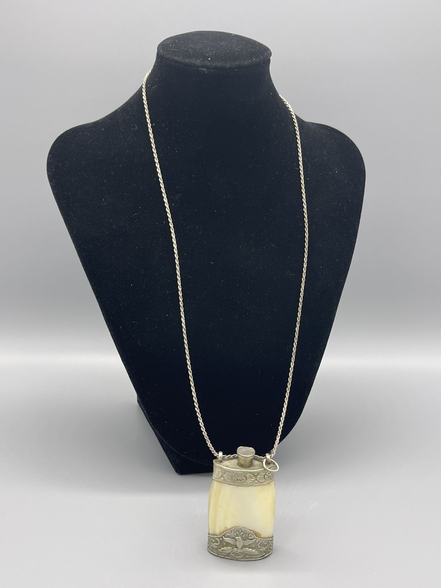 Antique Mother of Pearl Shell Perfume Bottle With GW Italy 925 Chain