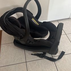 EvenFlo Car seat With Base