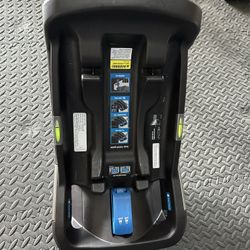 Nuna Pipa Car Seat Base