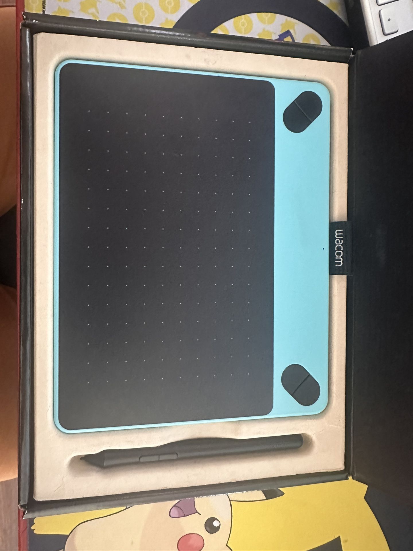 INTUOS SMALL MINT BLUE