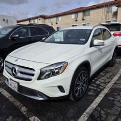 2016 Mercedes GLA250