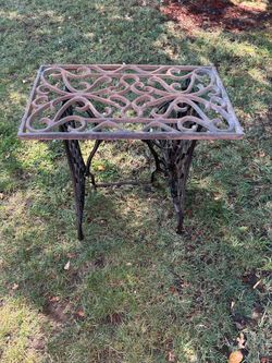 VINTAGE  YARD ART