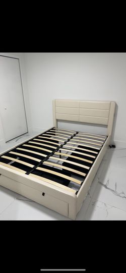 Queen bed