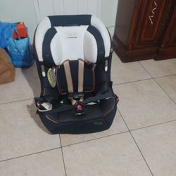 Maxi Cosi Prima 85 Limited Edition Car Seat Rachel Zoé Maxi Cosi Black White Gold