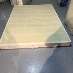 Saatva 4.75" Queen Mattress Foundation