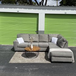 Sectional Couch Sofa - Ashley Furniture - Gray - Delivery Available 🚚