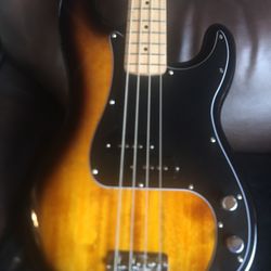 Squire P Bass 